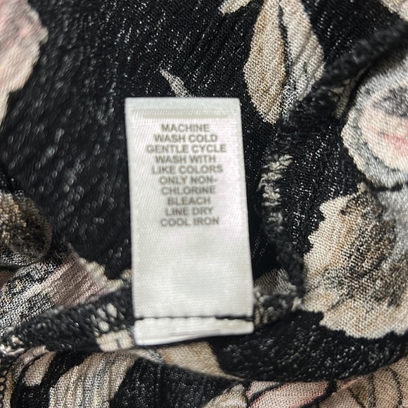 Cato Black and Tan Ruffle Sleeve Blouse L - Picture 4 of 4